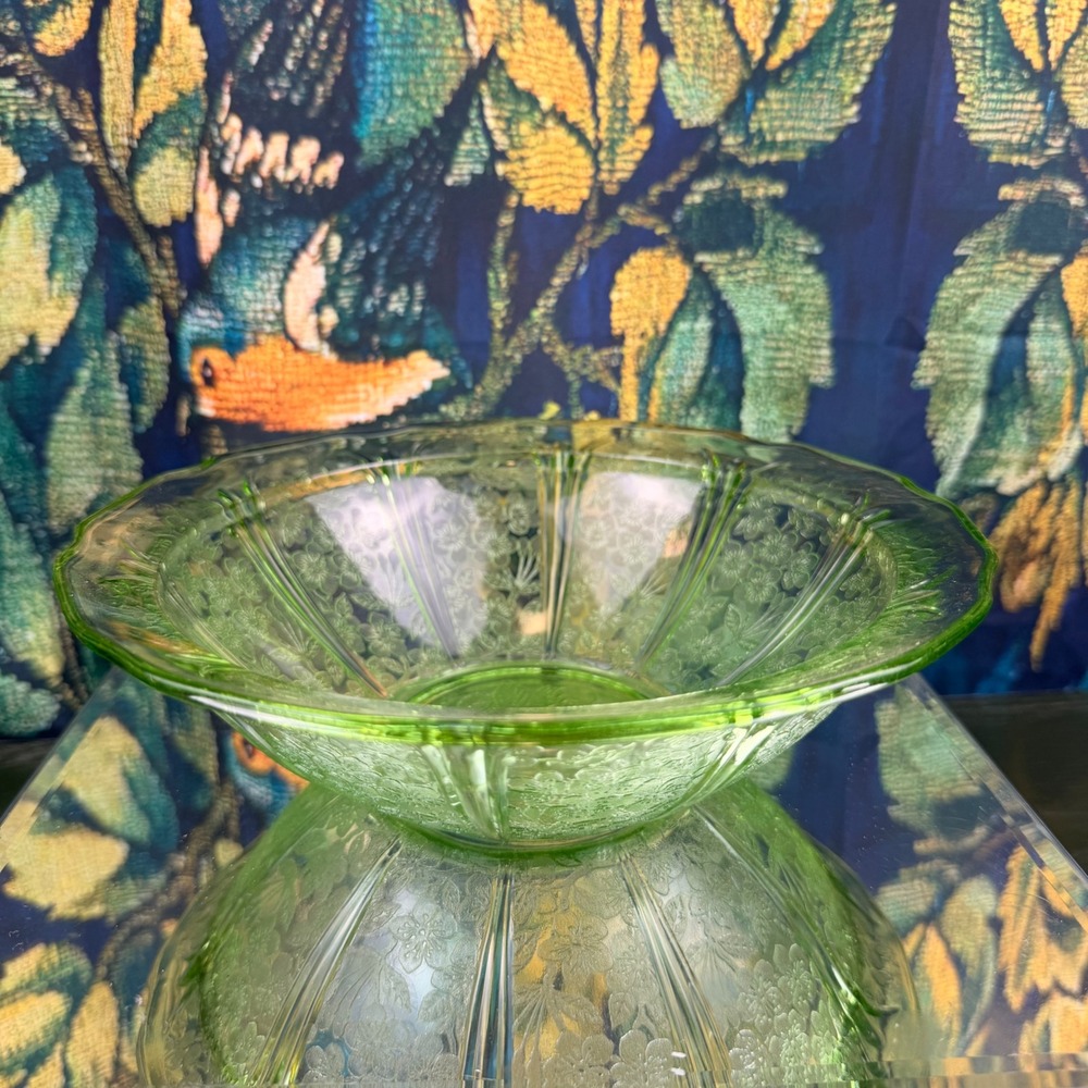 Vintage‎ Jeanette Glass Cherry Blossom Green Uranium Depression Glass Bowl 8.5"